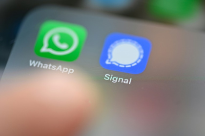 Les applications de messageries cryptées sont particulièrement opposées à l'adoption d'un texte pour lutter contre la diffusion d'images pédopornographiques, qu'elles jugent dangereux pour le respect de la vie privée - Damien MEYER (AFP)