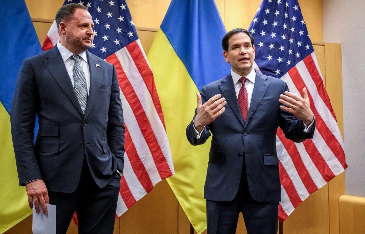 Pour Washington et Kiev, un "futur accord" de paix devra maintenir l'entière "souveraineté" de l'Ukraine