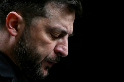 Le président ukrainien Volodymyr Zelensky lors d'une conférence de presse à Ankara, le 19 novembre 2025 - RONALDO SCHEMIDT (AFP)