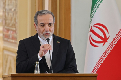 Le ministre iranien des Affaires étrangères, Abbas Araghchi, le 18 janvier 2026 à Téhéran - Photographe inconnu (AFP)