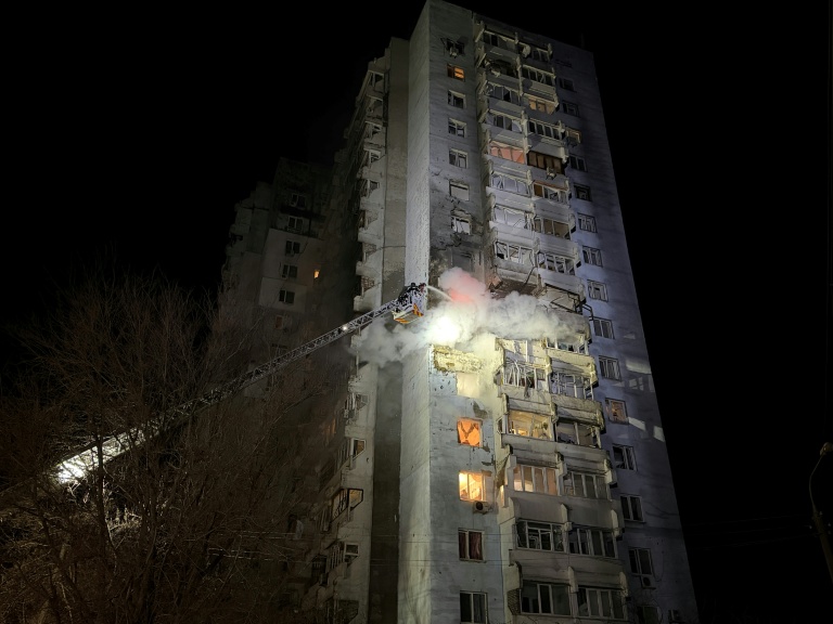 L'Ukraine visée par près de 1.000 drones russes et l'une des pires attaques aériennes en plein jour