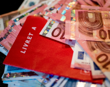 Les Français ont continué de vider leur Livret A en février - Denis CHARLET (AFP)