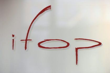 Plus d'un Français sur deux (52%) victimes de discriminations racistes ou religieuses ont adopté une stratégie d'évitement des situations à risques, selon un sondage Ifop pour la Licra - BERTRAND GUAY (AFP)