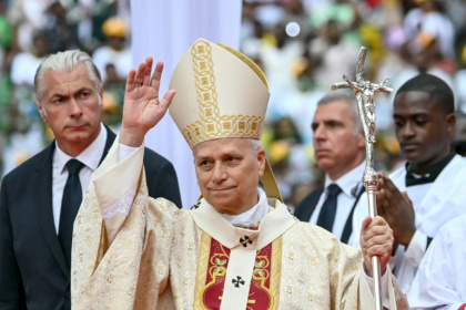 Le pape Léon XIV arrive au stade de Malabo, en Guinée équatoriale, pour célébrer une messe, le 23 avril 2026 - Alberto PIZZOLI (AFP)