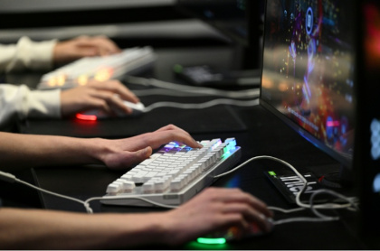 Jeux vidéo et mineurs: "Il n'est pas justifié de créer une panique morale", estime une experte - Emmanuel DUNAND (AFP)