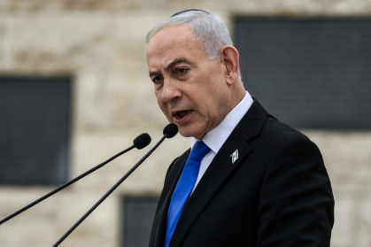 Le Premier ministre israélien Benjamin Netanyahu s'exprime lors de la journée de commémoration des soldats tombés au combat, Yom HaZikaron, le 21 avril 2026 à Jérusalem - Ilia YEFIMOVICH (AFP)