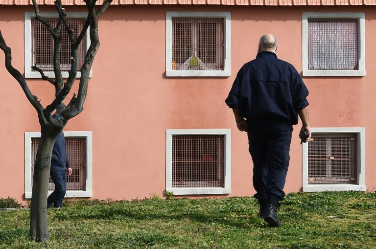 "Educatif broyé", fouilles à nu : alerte sur l'incarcération des adolescents