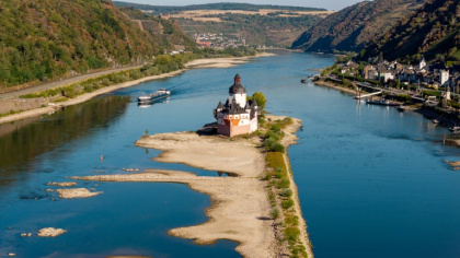 Le château de Pfalzgrafenstein sur le Rhin, dans l'Ouest de l'Allemagne, le 14 août 2026 - Torsten Silz (AFP)