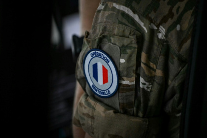 Ils pourront participer à l'opération Sentinelle, assurer la protection des sites militaires ou encore surveiller les approches maritimes dans les sémaphores le long du littoral - Christophe ARCHAMBAULT (AFP)