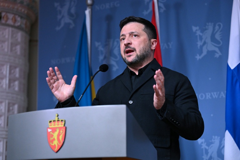 Zelensky et les émissaires de Trump saluent des progrès, malgré les tensions