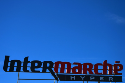Plusieurs enseignes de supermarchés françaises ont été victimes dans la nuit de dimanche à lundi d'une cyberattaque "inédite" visant leurs installations frigorifiques - Gabriel BOUYS (AFP)