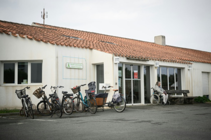 L'hôpital Dumonte, le plus petit de France, à Port-Joinville sur l'île d'Yeu  en Vendée, le 30 septembre 2026 - Loic VENANCE (AFP)